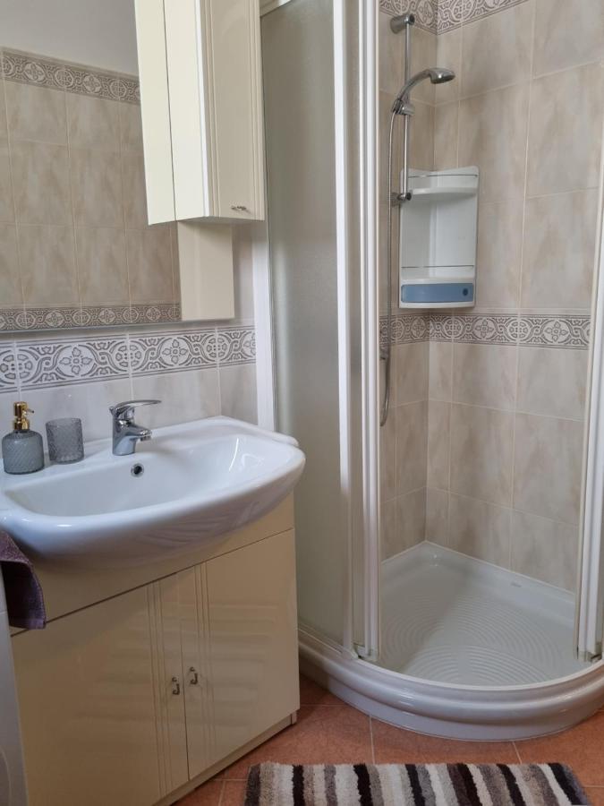 רוביני N&G Apartments מראה חיצוני תמונה